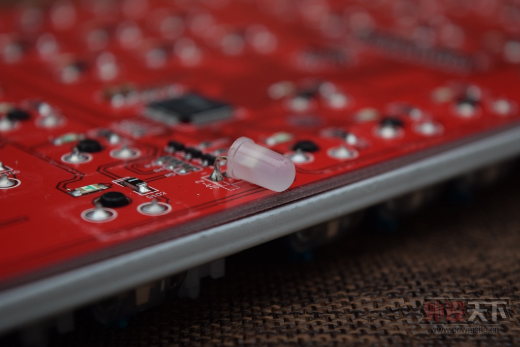 ���˸��Ѳ�ĵ���D13���������ո����֡�