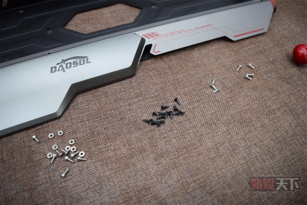 ���˸��Ѳ�ĵ���D13���������ո����֡�