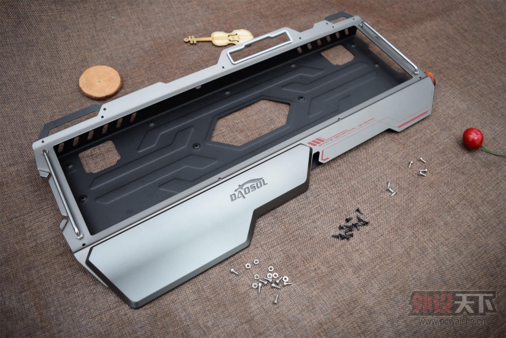 ���˸��Ѳ�ĵ���D13���������ո����֡�