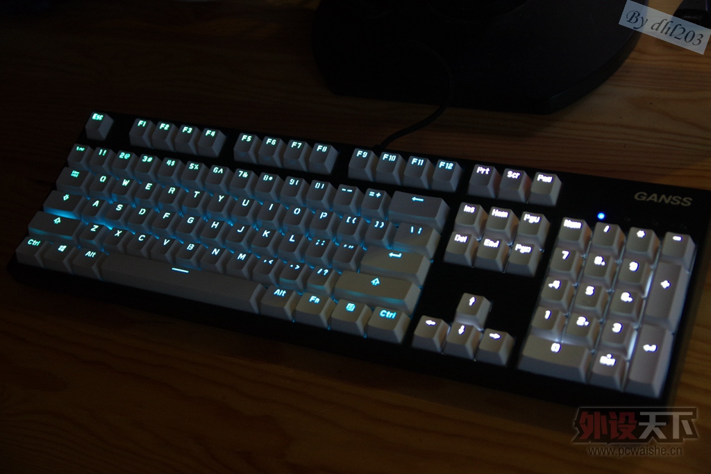 �ڰ�˫ɷ  ���ʼ��������ǣ�