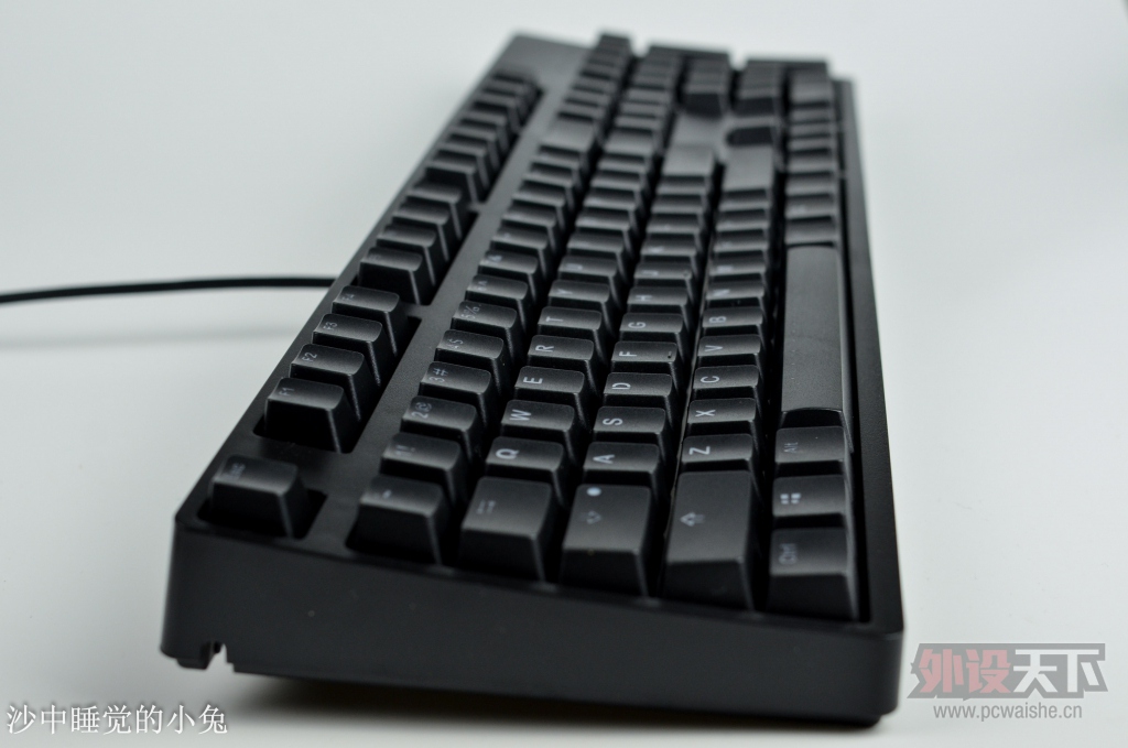 ָ���ϵĵ�ɫ�� ���� Likeboard 104 RGB��е��������