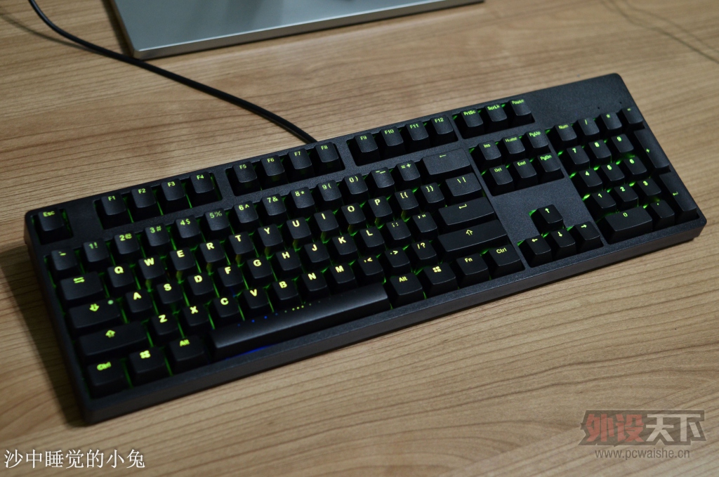 ָ���ϵĵ�ɫ�� ���� Likeboard 104 RGB��е��������