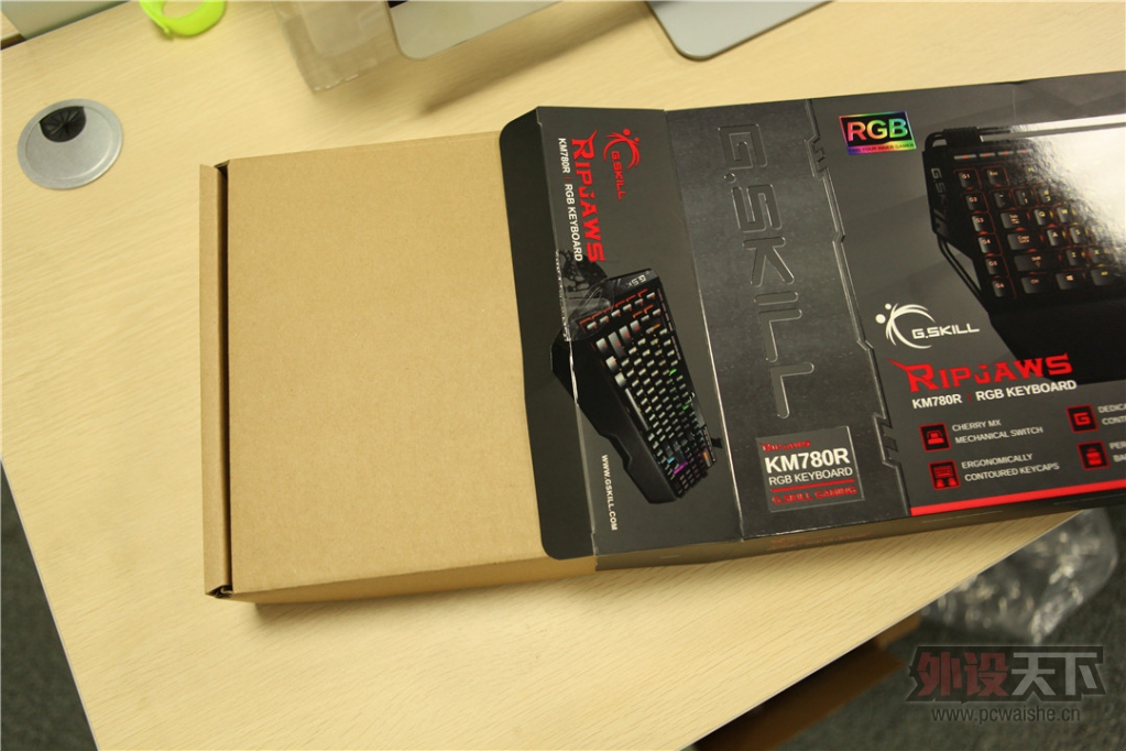 ����֥��ĵ�һ�����ܽӴ�~~֥��KM780R RGB��е���̲�������