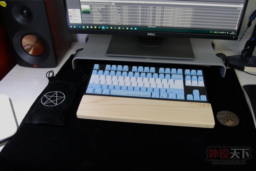 ���˱���