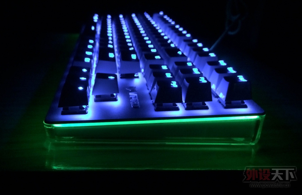  MasterKeys Pro L RGBеʽûѸ£