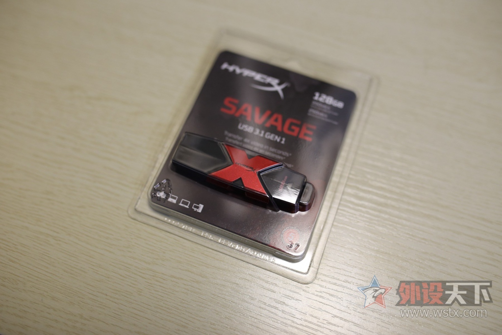 ���ٿ�� HyperX Savage 128G 3.1 U��&�ƶ�Ӳ�̶ԱȲ���