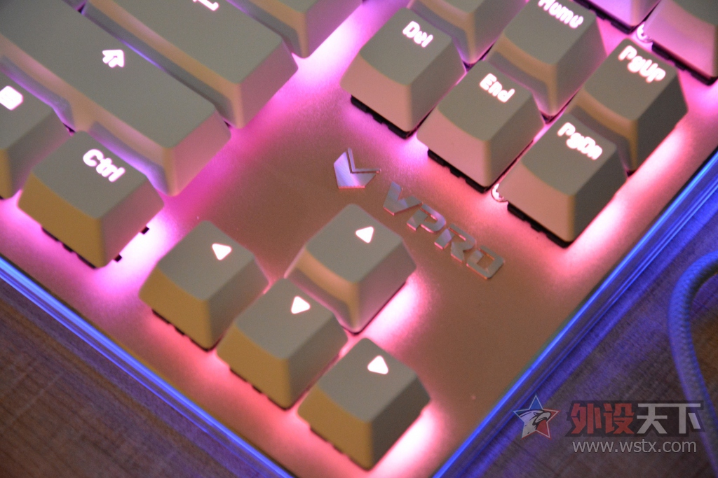 ��ʵ��Ҳ��һ����Ů�ġ��װ�V500RGB