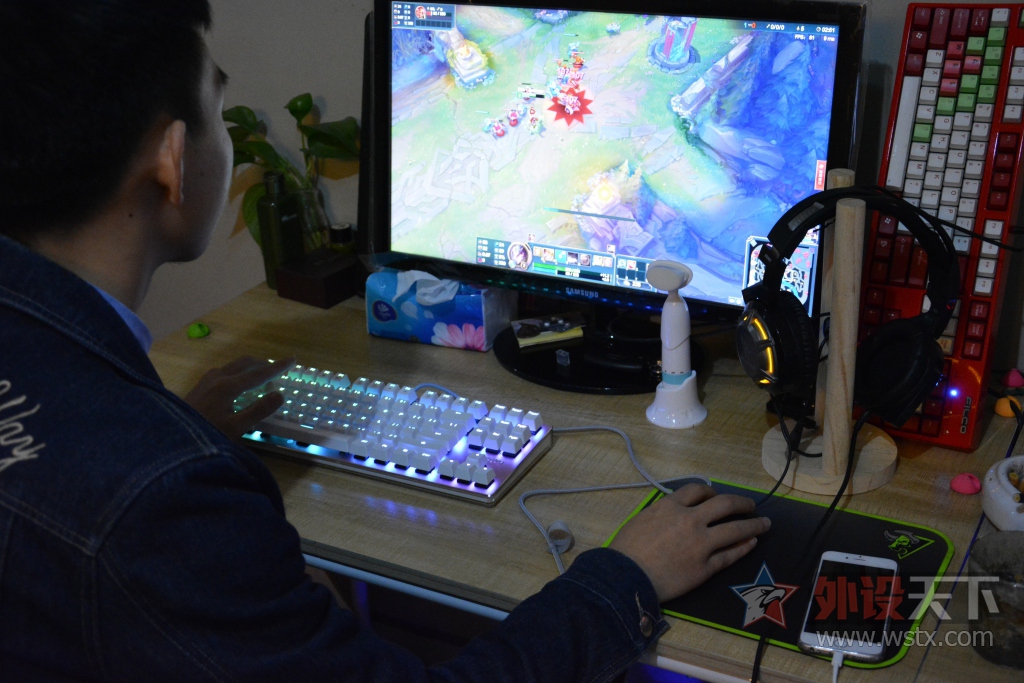 ��ʵ��Ҳ��һ����Ů�ġ��װ�V500RGB