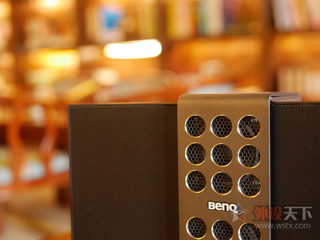 ����BenQ treVolo ���籡Ĥ������������