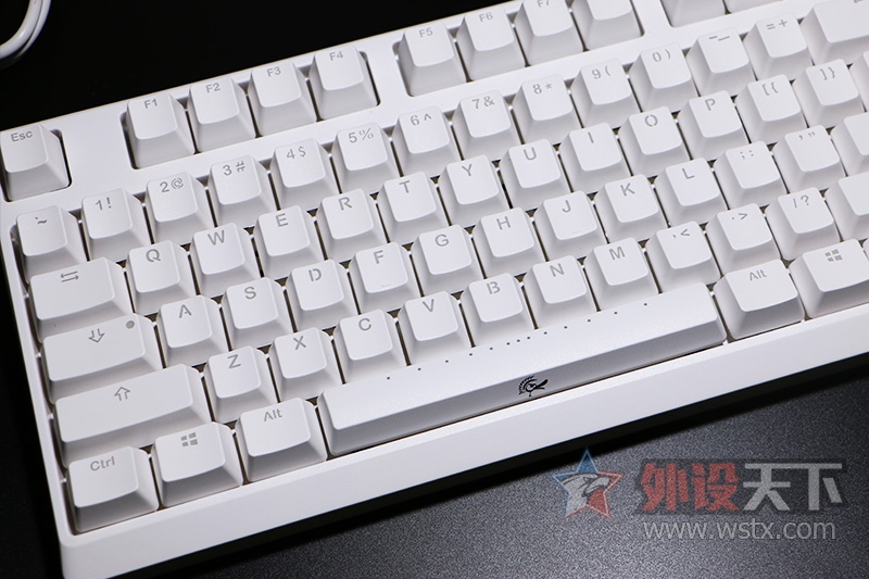 �µ�һ������ܣ�ħ��ѼDJ2108s2RGB���̷�����