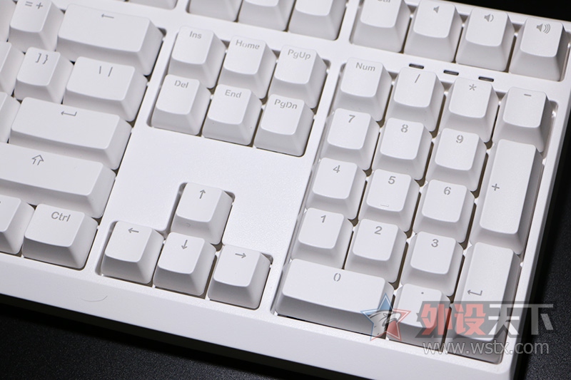 �µ�һ������ܣ�ħ��ѼDJ2108s2RGB���̷�����