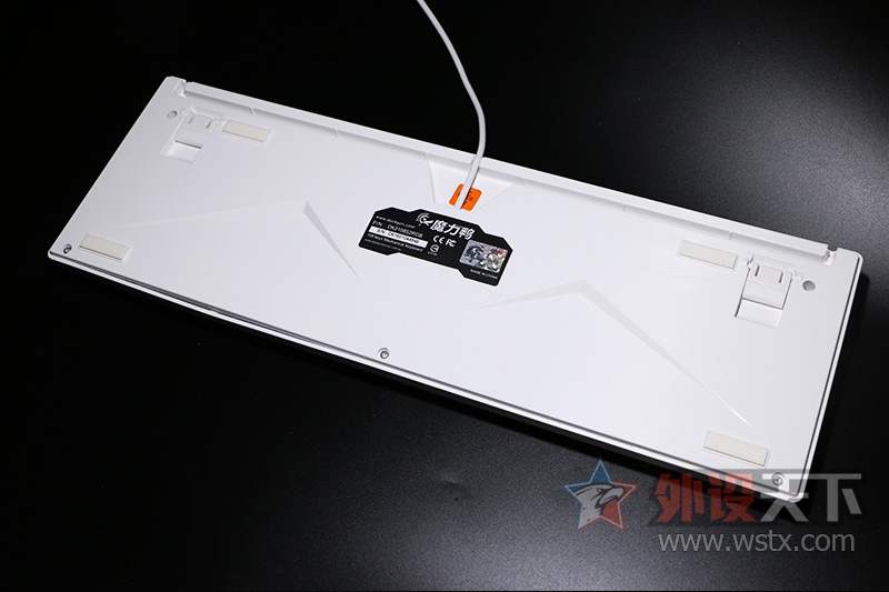 �µ�һ������ܣ�ħ��ѼDJ2108s2RGB���̷�����