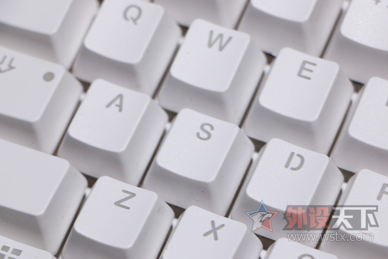 �µ�һ������ܣ�ħ��ѼDJ2108s2RGB���̷�����