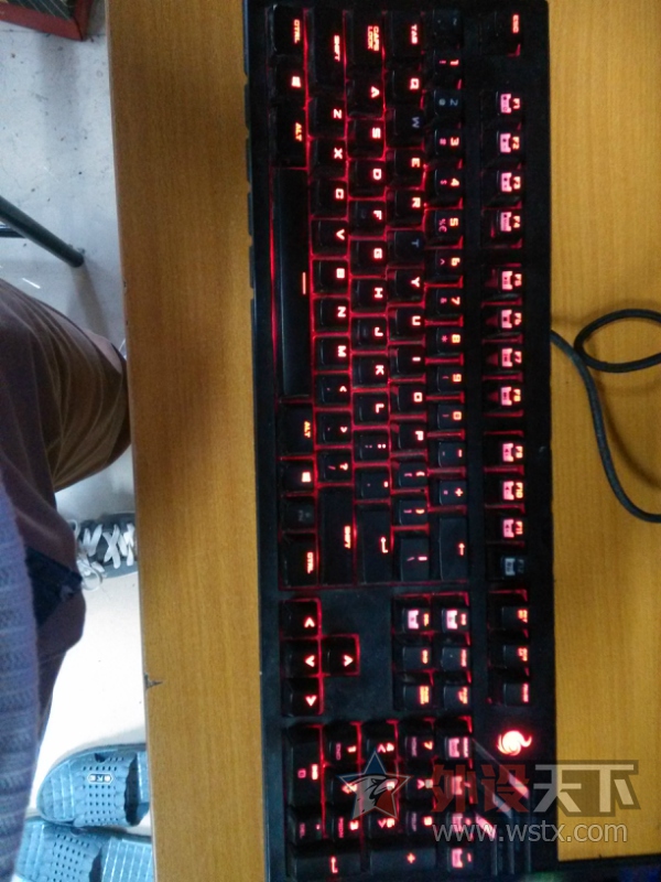 [����]�ͼۿ�������ǹս����ɫ