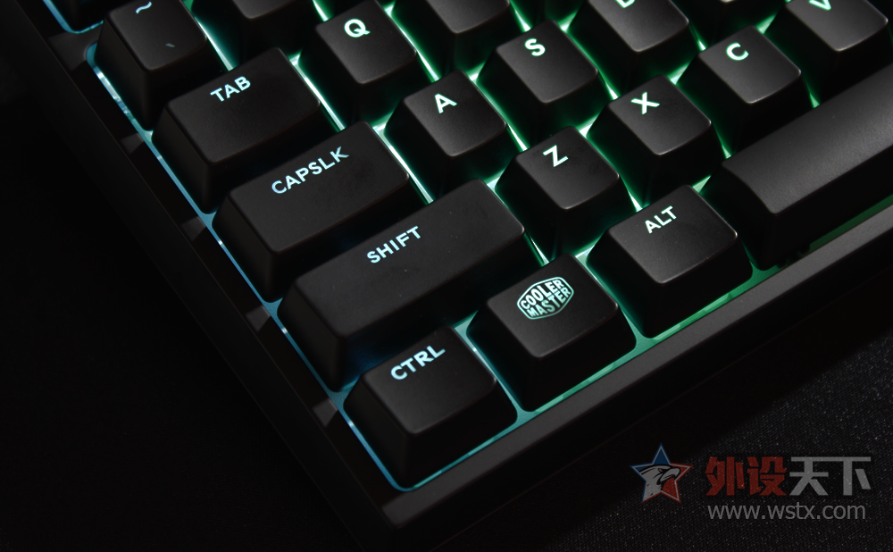 �������� MASTERKEYS PRO L RGB.һ���˵�������
