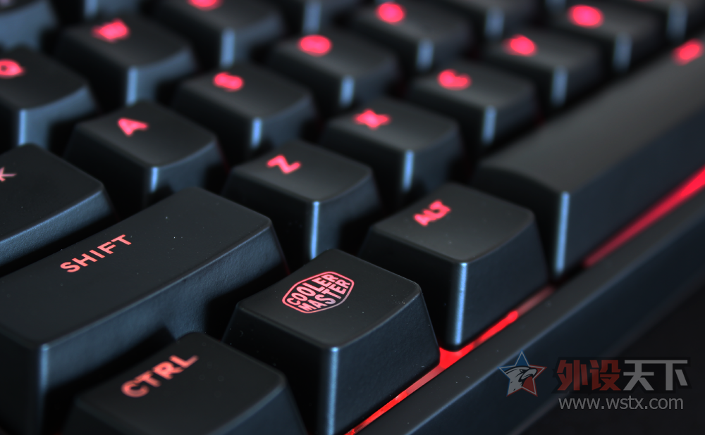 �������� MASTERKEYS PRO L RGB.һ���˵�������