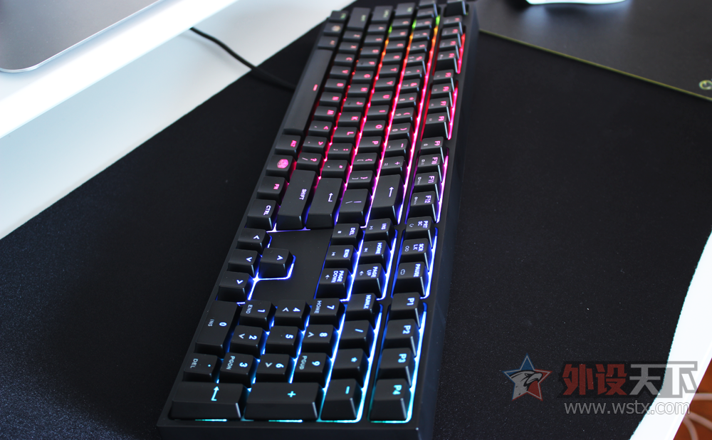 �������� MASTERKEYS PRO L RGB.һ���˵�������