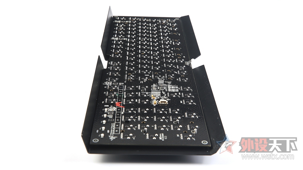 ������⡿����Ҳ�����������  ���ߺڹѸ�X�òʰ��е�����ײ�