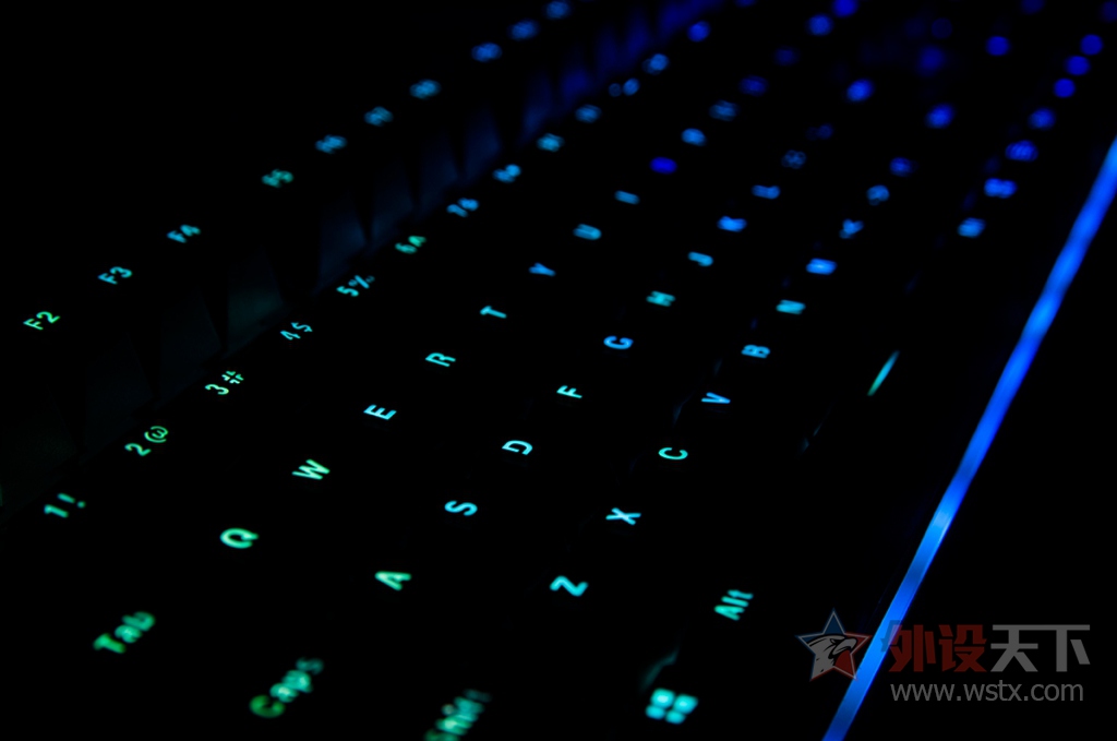 ��������顿�װ�V720 RGB��е���������帽ѩ�ؿ�����ͼ