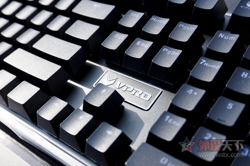 ��������顿�װ�V720 RGB��е���������帽ѩ�ؿ�����ͼ