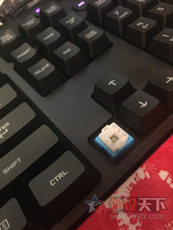 [����] ���������֡��޼�G810���̣�ROG PG279Q��ʾ��������һ�������̡�