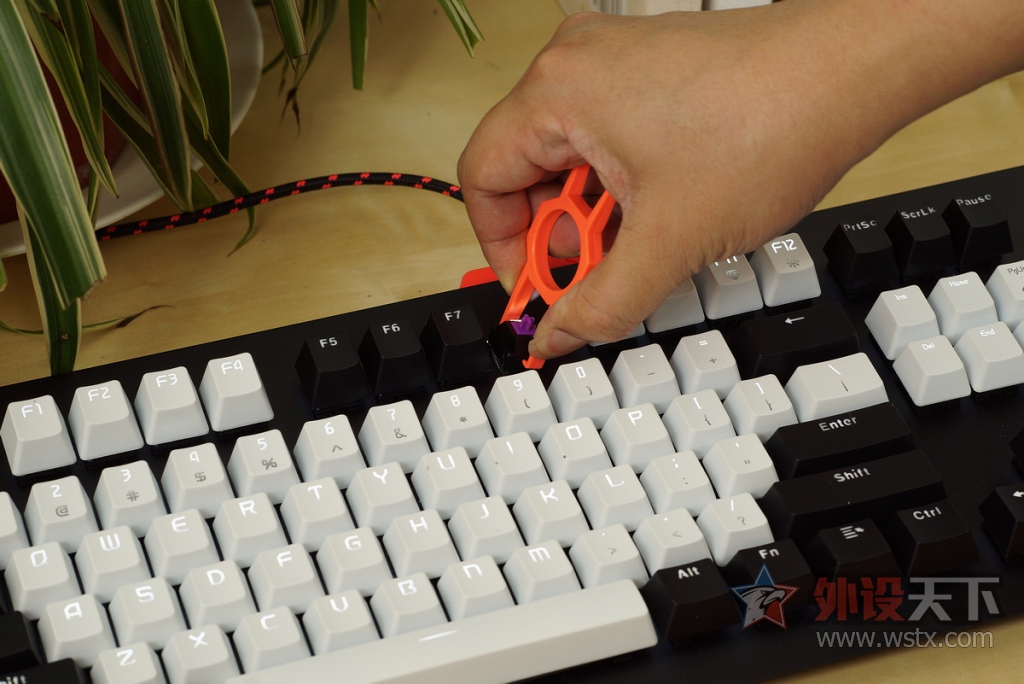 ģ�黯��е���� �켫DefianTսħ������