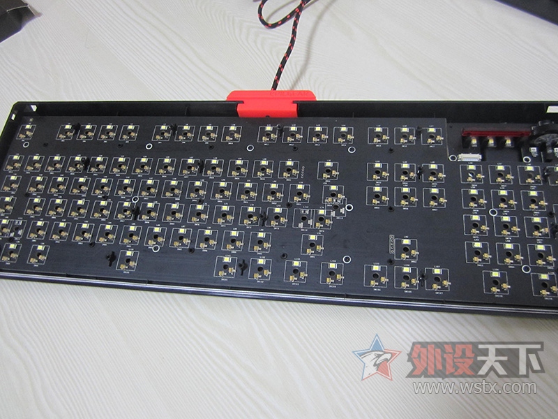 ���컡�����ת���ᣬ�ֲе�����--EG-DEFIANT �켫սħ�߿ɻ����е��������