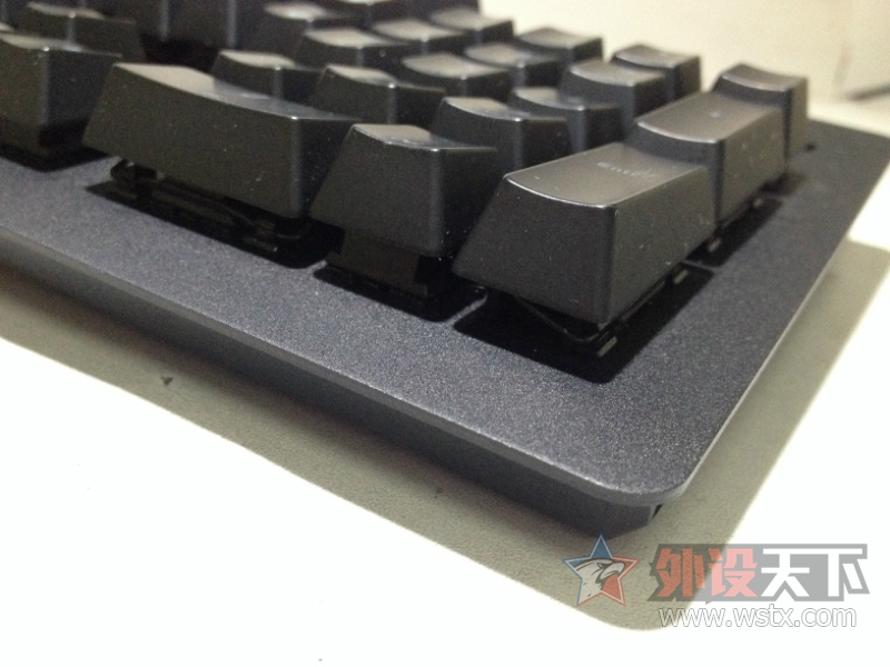 ׷��׿Խ�ָУ��ɻ��������� ���������켫սħ�߿ɻ����е�����������