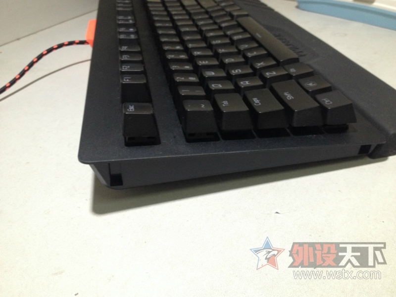 ׷��׿Խ�ָУ��ɻ��������� ���������켫սħ�߿ɻ����е�����������