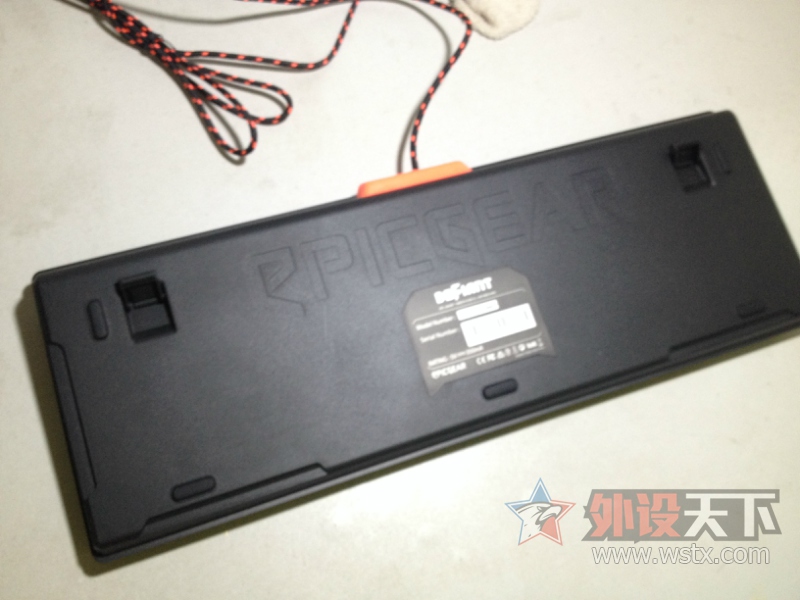 ׷��׿Խ�ָУ��ɻ��������� ���������켫սħ�߿ɻ����е�����������