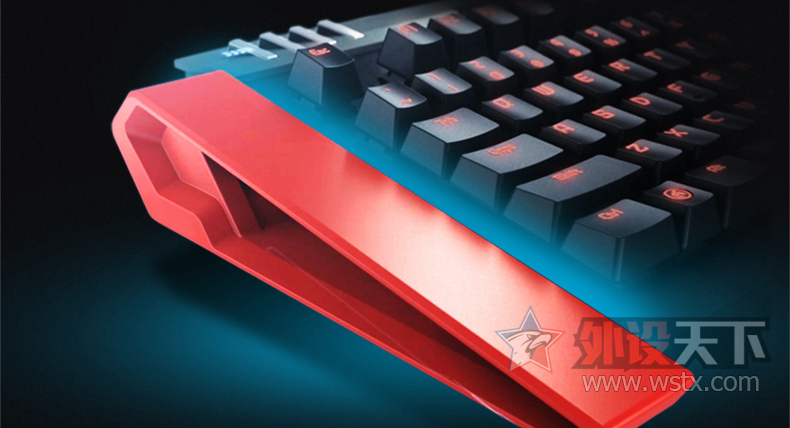 ׷��׿Խ�ָУ��ɻ��������� ���������켫սħ�߿ɻ����е�����������