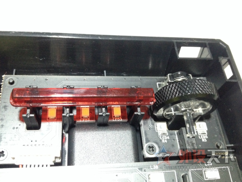 ׷��׿Խ�ָУ��ɻ��������� ���������켫սħ�߿ɻ����е�����������