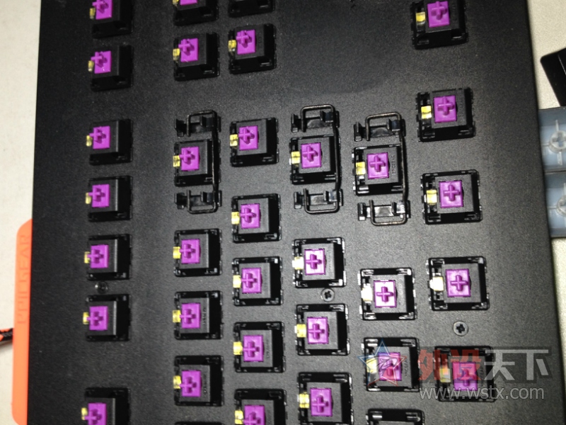 ׷��׿Խ�ָУ��ɻ��������� ���������켫սħ�߿ɻ����е�����������