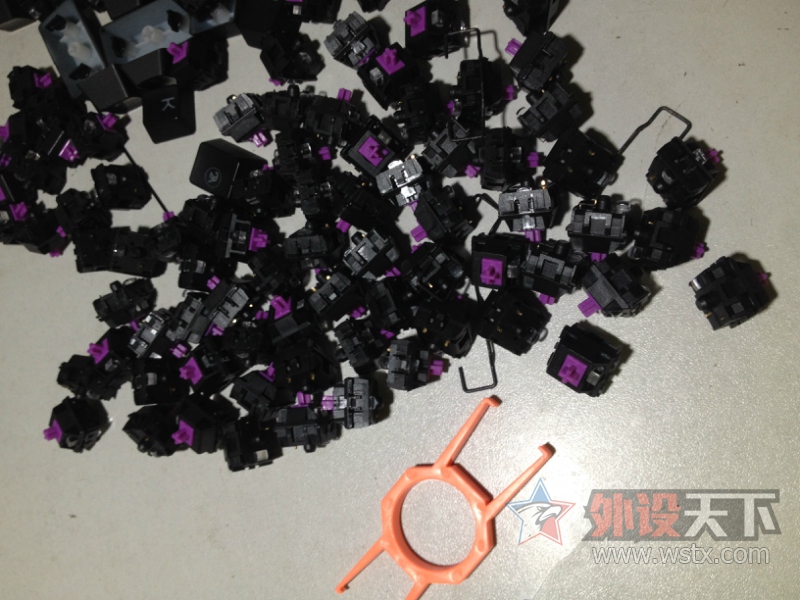 ׷��׿Խ�ָУ��ɻ��������� ���������켫սħ�߿ɻ����е�����������