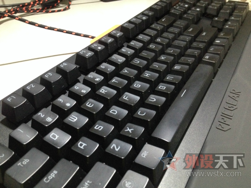 ׷��׿Խ�ָУ��ɻ��������� ���������켫սħ�߿ɻ����е�����������