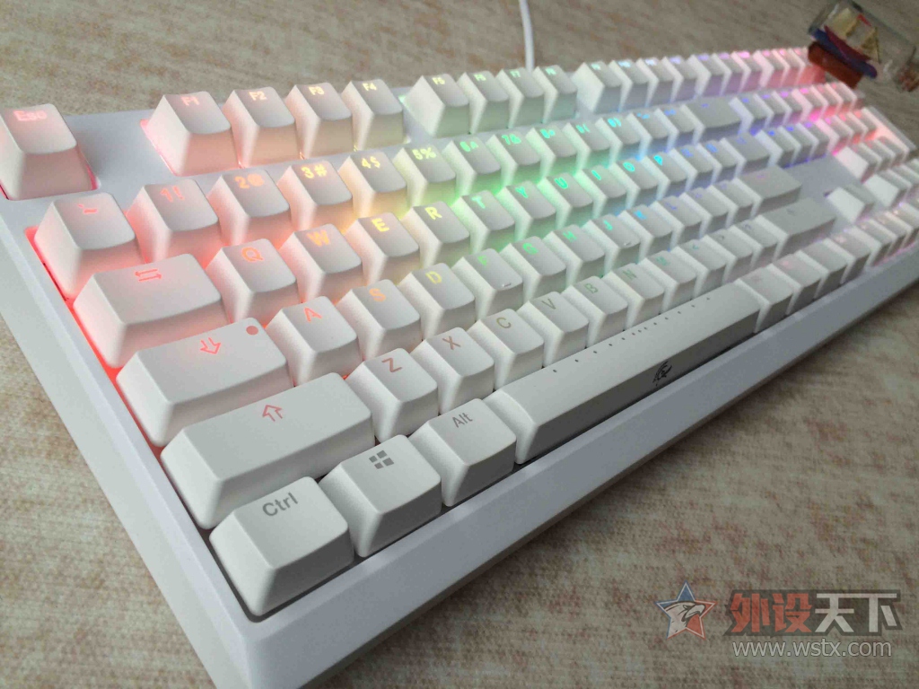 �������Ű�ɫѼ����ֵ�ӷ������ա���ħ��Ѽ2108S2RGB����