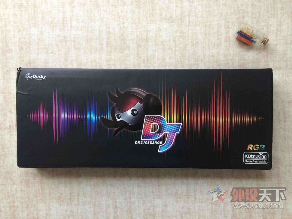 �������Ű�ɫѼ����ֵ�ӷ������ա���ħ��Ѽ2108S2RGB����