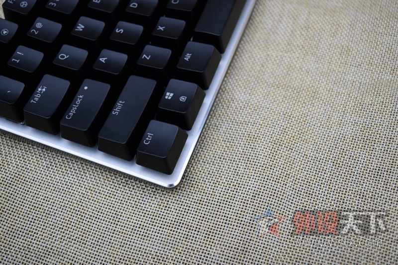 �����ⲻɱ���أ��ھ�AK33����������