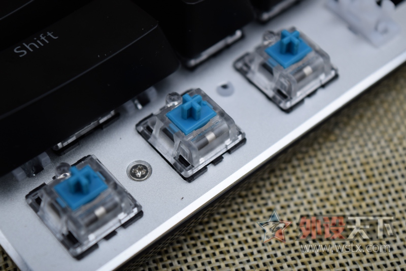 �����ⲻɱ���أ��ھ�AK33����������