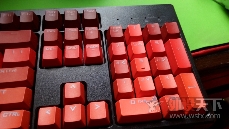 �����֡��Գ�����ȾѪɫʮ�ּ�ñ