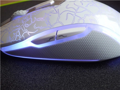 ����RGB���Ľ����ߡ����װ�V210����