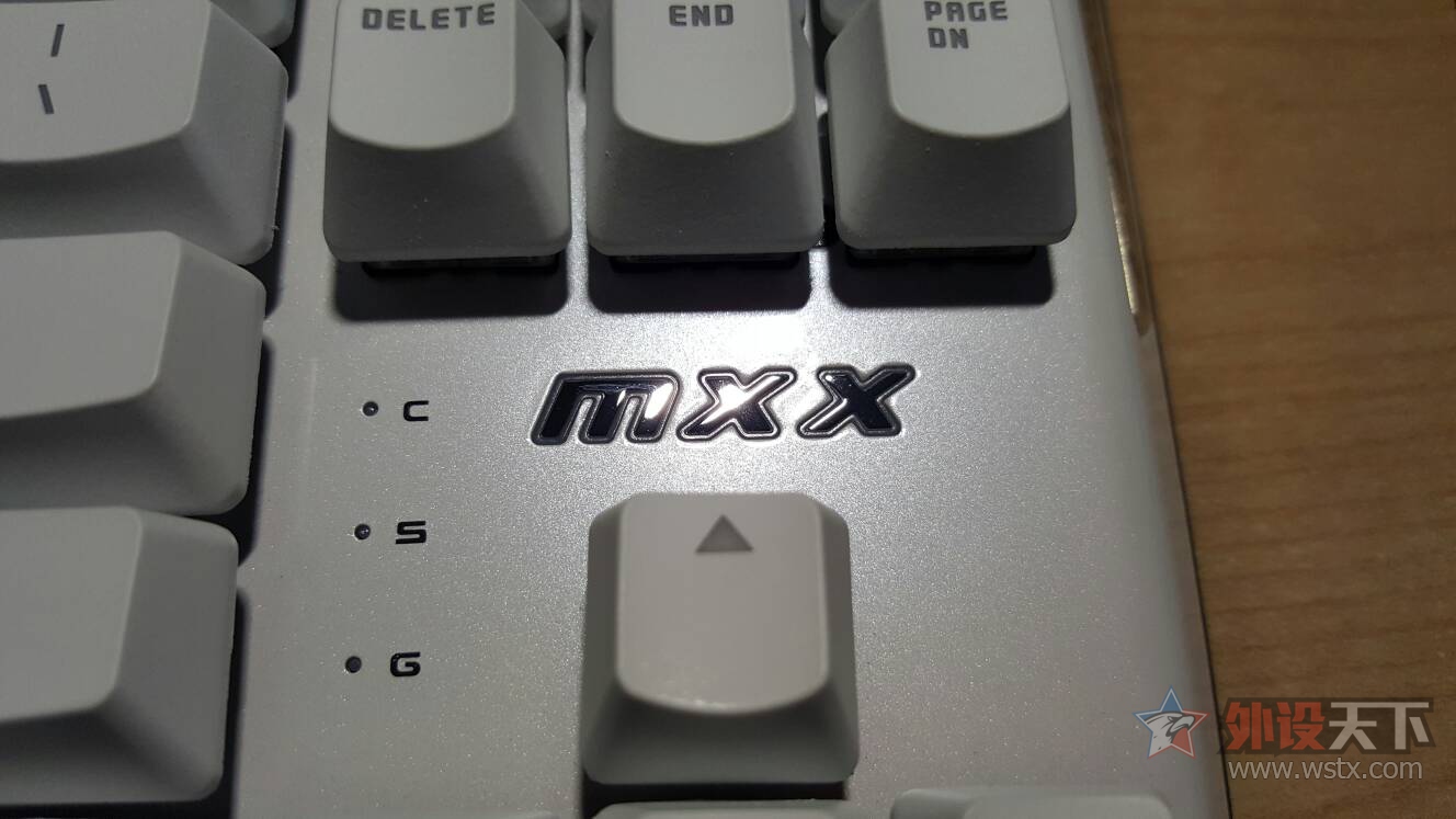 ��ɫmxx�׷�����