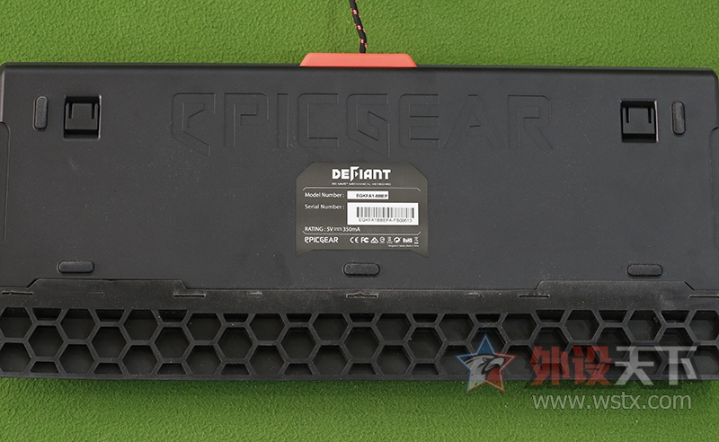 ��е�����¼�Ԫ���켫սħ����������