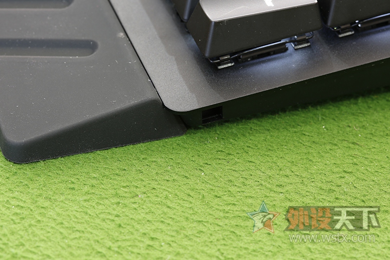 ��е�����¼�Ԫ���켫սħ����������