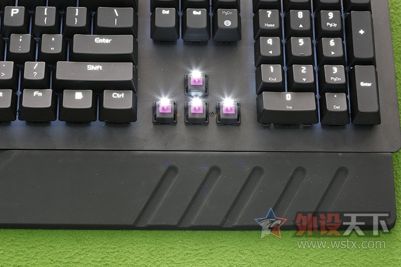 ��е�����¼�Ԫ���켫սħ����������