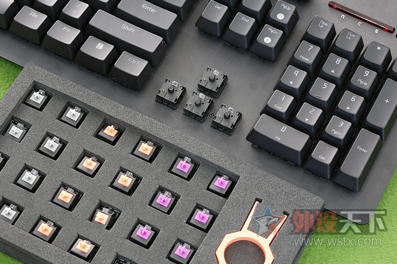 ��е�����¼�Ԫ���켫սħ����������