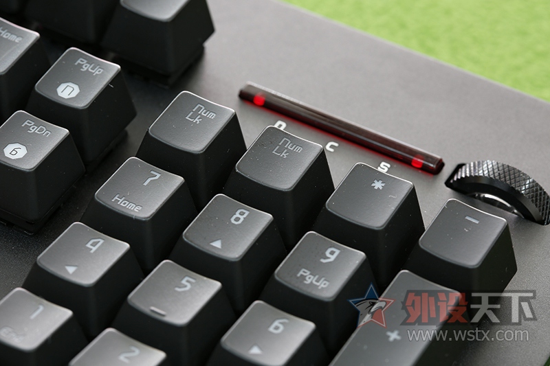 ��е�����¼�Ԫ���켫սħ����������