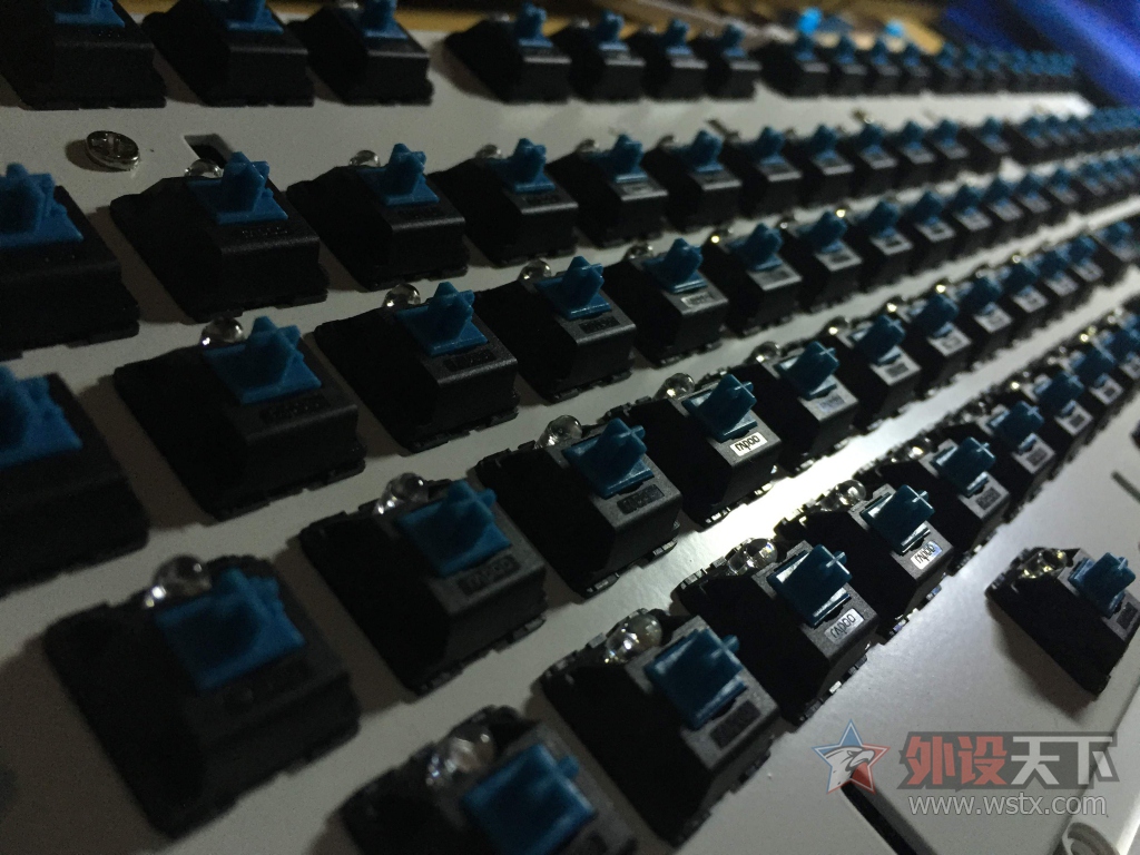 ���װ�V510S��ս��ˮ��ħ��