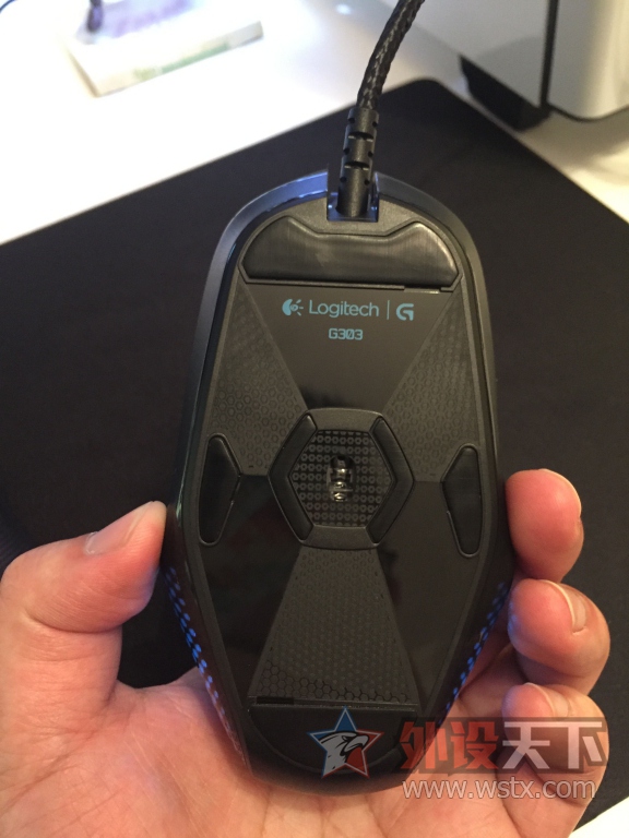 �Ա�190���G303���ˣ�ˮһ��