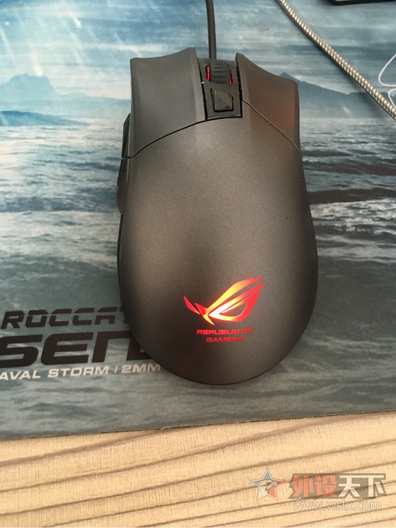 ��ɽ�������ۻ�˶��G